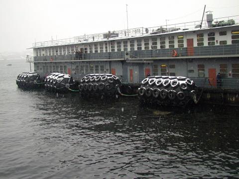 Ανθεκτικό σε λειτουργία πνευματικό θαλάσσιο κιγκλίδωμα/ISO 17357 κιγκλιδώματα 3 Yokohama