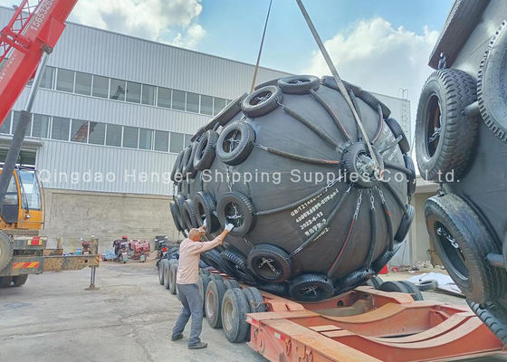 Ποιότητα 50kpa και 80kpa Yokohama Net Type Pneumatic Rubber Fender για πλωτή δομή πλοίου-πλοίου και πλοίου-λιμένα ISO 17357 εργοστάσιο