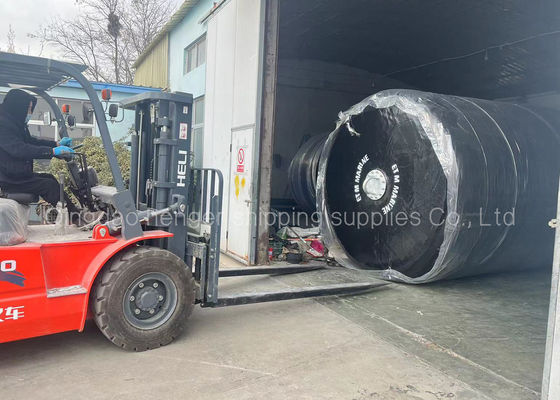 Ποιότητα Αφρός υψηλής πυκνότητας μέσα στο γεμισμένο αφρός κιγκλίδωμα ελαφριά 2.5*4.1m αναστολής αποβαθρών εργοστάσιο