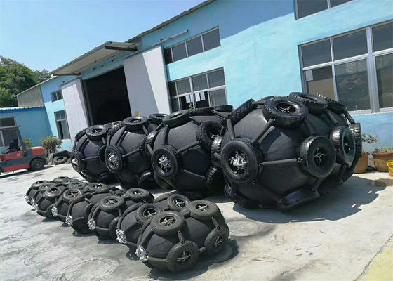 Ποιότητα Η θαλάσσια βάρκα σκαφών που χρησιμοποιεί το πνευματικό λαστιχένιο κιγκλίδωμα συναντά το ISO 17357 εργοστάσιο