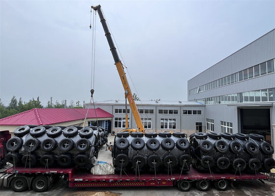 Ποιότητα Πολυχρωματικό Φεντερ Πολυουρεθάνης / Φεντερ γεμάτο αφρό με ζεστές γαλβανισμένες αλυσίδες και φλάντσα εργοστάσιο