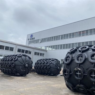 Ποιότητα Three-Year Warranty Pneumatic Rubber Fender 2.0*4.5M For Dock Anti-Collision εργοστάσιο