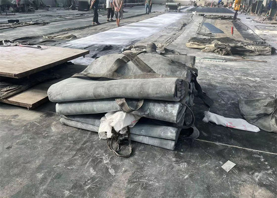 Ποιότητα Αεροθάλαμοι Θαλάσσιου Ελαστικού Η Προτιμώμενη Επιλογή για τη Λειτουργία Πλοίων στη Ναυτιλιακή Βιομηχανία εργοστάσιο