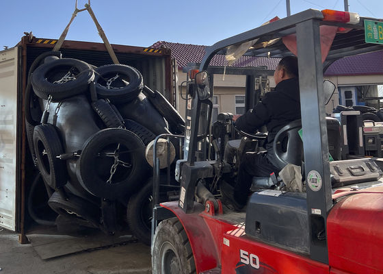 Ποιότητα Ναυτικό καουτσούκ πλωτό μεγάλο μέγεθος ναυπηγείο πλοίο Πνευματικό φεντερ εργοστάσιο