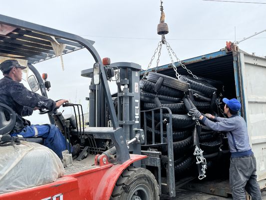 Ποιότητα Πιστοποιητικό BV Γιοκοχάμα Τύπος STS STD Πνευματικό ελαστικό φεντερ με δίχτυ ελαστικών εργοστάσιο