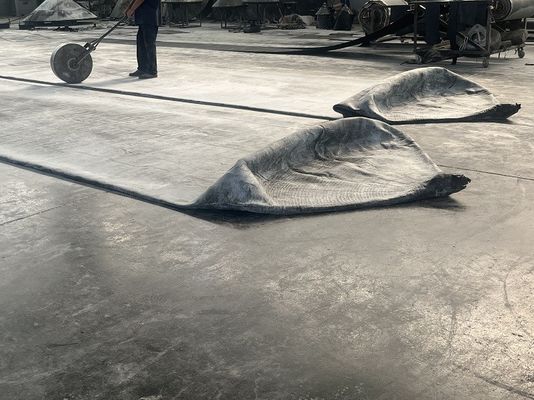 Ποιότητα Μαύρο χρώμα Προσαρμοσμένο 8-10 χρόνια Ανεμπόδιστες αεροσακούλες από μαύρο καουτσούκ εργοστάσιο