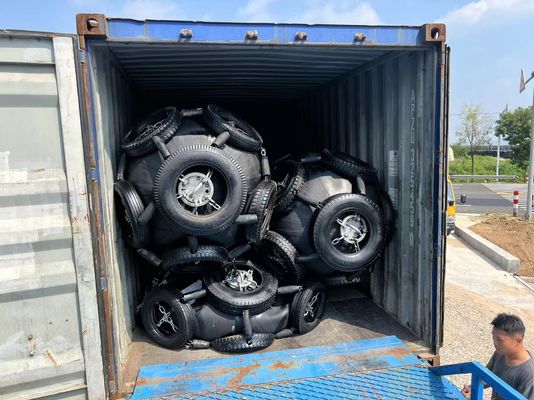 Ποιότητα Υψηλής πίεσης μαύρο χρώμα Yokohama Pneumatic Rubber Fender για ναυτικές επιχειρήσεις διάσωσης και διάσωσης εργοστάσιο