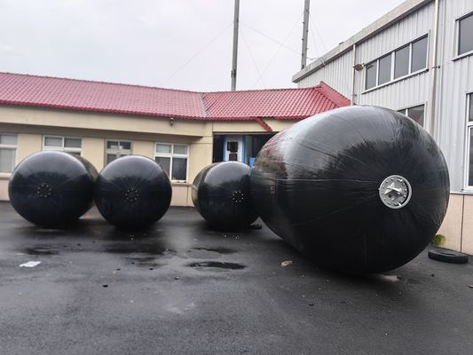 Ποιότητα STS Pneumatic Rubber Fender Yokohama STS/STD/Ship To Ship/Ship To Dock Αντίσταση στην τριβή Καλή εργοστάσιο