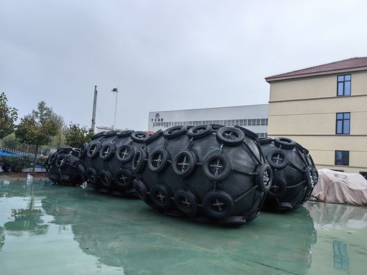 Ποιότητα Heavy Duty Black Marine Fender for Pressure Installation Rubber Construction εργοστάσιο