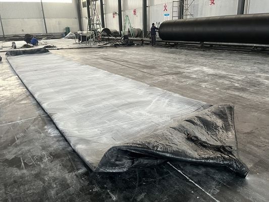 Ποιότητα Κυλινδρικές φουσκωτές θαλάσσιες αερόσακες από καουτσούκ υψηλής πίεσης για την εκτόξευση στην αποβάθρα εργοστάσιο