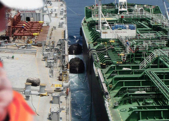 Ποιότητα 50 Kpa 80 μαύρο χρώμα κιγκλιδωμάτων Kpa διογκώσιμο θαλάσσιο λαστιχένιο για το λιμένα και την αποβάθρα εργοστάσιο