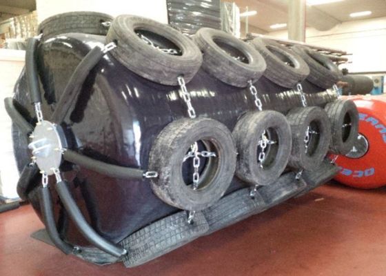 Ποιότητα Γεμισμένα αφρός κιγκλιδώματα της EVA με την αλυσίδα και το δίκτυο για την πλατφόρμα Oceam με το δίκτυο αλυσίδων και ελαστικών αυτοκινήτου εργοστάσιο