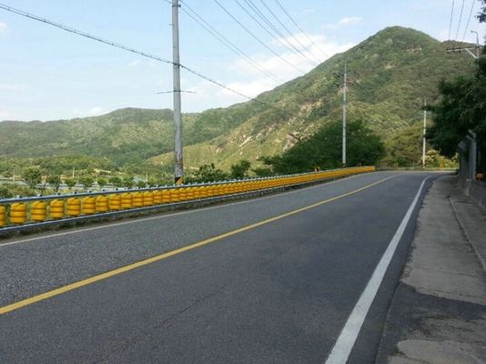 Ποιότητα Φορητό κινητό κυλώντας εμπόδιο ασφάλειας ραγών φρουράς αντι - υπεριώδης γήρανση εργοστάσιο