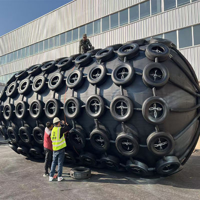 Ποιότητα ISO 17357 Certified Natural Rubber Pneumatic Fender with 50Kpa Working Pressure for Marine Safety εργοστάσιο