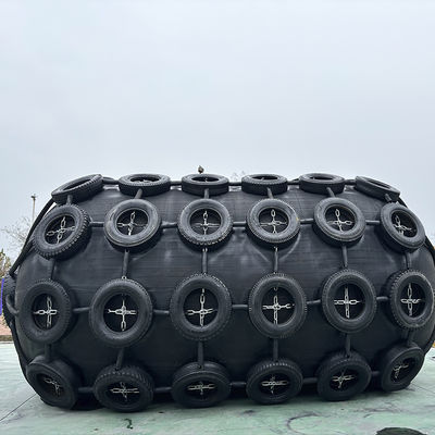 Ποιότητα 50kPa Pneumatic Marine Fender Yokohama Fender for Ship-to-ship with 6-10 Years Lifespan εργοστάσιο