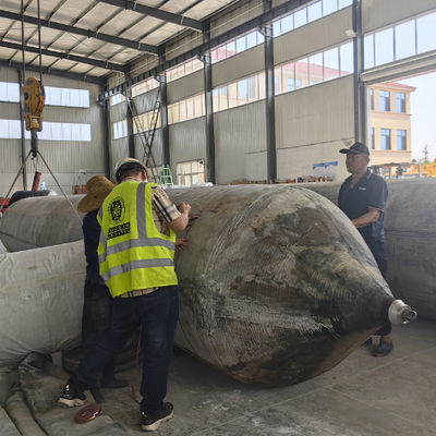 Ποιότητα Ναυτική ανύψωση σκάφος αποβάθρα Πνευματικό φουσκωτό σκάφος εκτόξευση ελαστικό αερόσακο εργοστάσιο