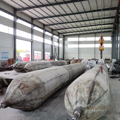 Ποιότητα Αερόσακοι από καουτσούκ Henger Marine για εκτόξευση πλοίων Πρότυπο ISO14409 εργοστάσιο