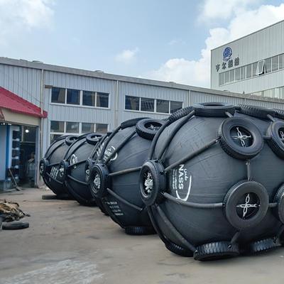 Ποιότητα Προσαρμοσμένο ISO17357 Standard Pneumatic Rubber Fender με επιλογές πίεσης 50kpa & 80kpa εργοστάσιο