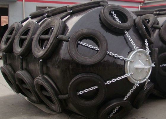 Ποιότητα High Density Foam Core Foam Filled Fender with High Energy Absorption Capacity and Positive Buoyancy for Marine Protection εργοστάσιο
