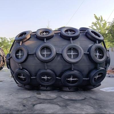 Ποιότητα 4.8x12m 50kpa / 80kpa Pneumatic Fenders For Ships εργοστάσιο