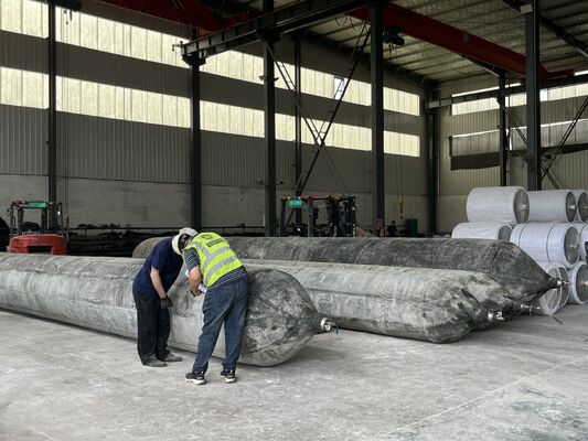 Ποιότητα Marine Rubber Airbag with Rapid Inflation Manifold for Simultaneous Multi Unit Operation in 0.8-3 M Diameter εργοστάσιο