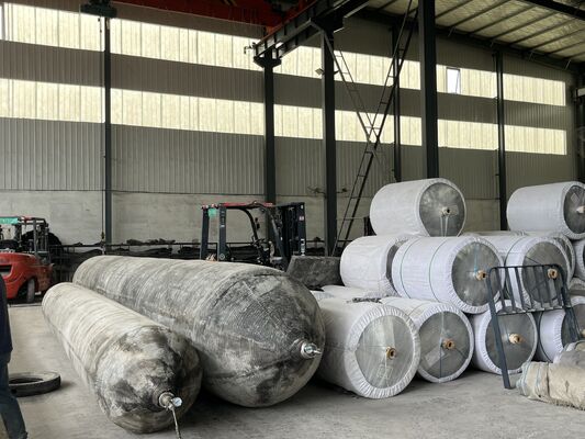 Ποιότητα Marine Rubber Airbag with High Grip Surface Pattern for Stable Shipyard Positioning in 0.8-3 M Diameter and 4-25 M Length εργοστάσιο