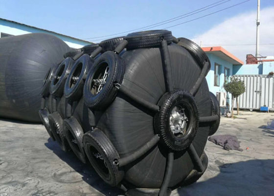 Ποιότητα Low Maintenance Required UV Resistant And Corrosion Resistant Foam Filled Fender with High Energy Absorption Capacity for Marine Floating Fender εργοστάσιο
