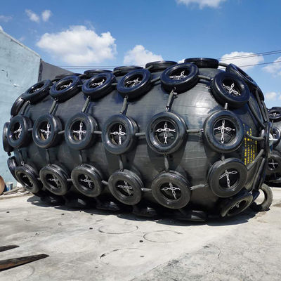 Ποιότητα ISO 17357 τυποποιημένο πνευματικό λαστιχένιο κιγκλίδωμα Yokohama τύπων σφεντονών κιγκλιδωμάτων εργοστάσιο