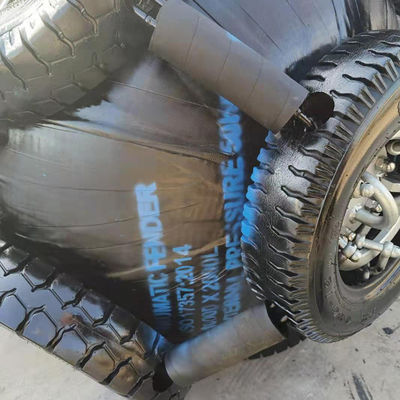 Ποιότητα Λαστιχένιο κιγκλίδωμα τύπων βαρκών που επιπλέει τα διογκώσιμα λαστιχένια θαλάσσια κιγκλιδώματα εργοστάσιο