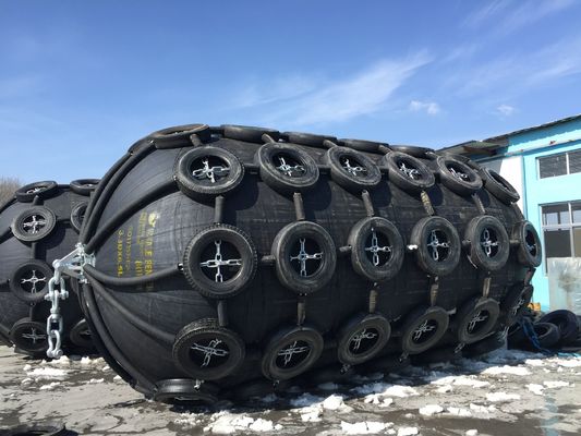 Ποιότητα Θαλάσσια πνευματικά λαστιχένια κιγκλιδώματα τύπων και αφρού Yokohama κιγκλιδωμάτων Depandable εργοστάσιο