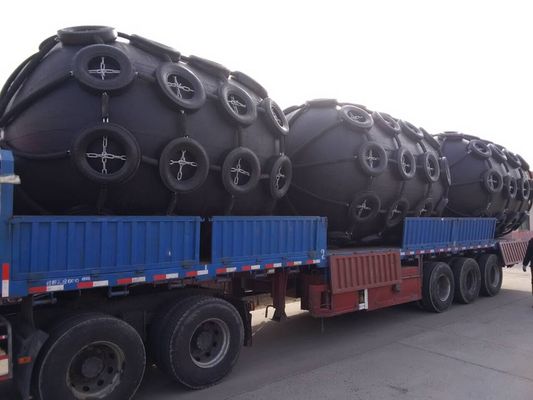 Ποιότητα Δίκτυα σχοινιών που επιπλέουν το πνευματικό λαστιχένιο κιγκλίδωμα τύπων δ κιγκλιδωμάτων κιγκλιδωμάτων πνευματικό θαλάσσιο εργοστάσιο