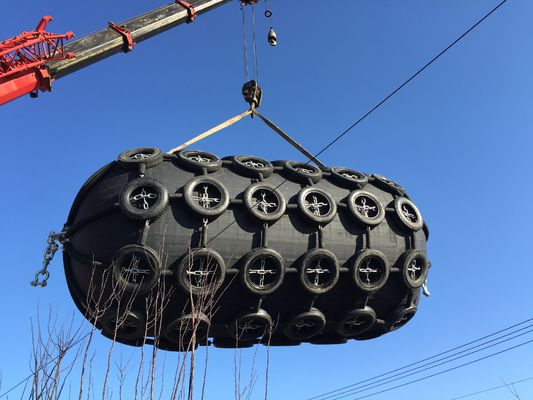 Ποιότητα Ραβδωτοί Yokohama θαλάσσιοι λαστιχένιοι προφυλακτήρες γωνιών αποβαθρών κιγκλιδωμάτων θαλάσσιοι εργοστάσιο