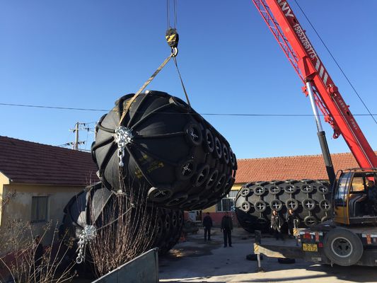 Ποιότητα 50Kpa εσωτερικό πνευματικό λαστιχένιο κιγκλίδωμα κιγκλιδωμάτων πίεσης θαλάσσιο λαστιχένιο εργοστάσιο