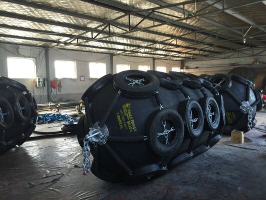 Ποιότητα Πνευματικό ραβδωτό πνευματικό λαστιχένιο κιγκλίδωμα Yokohama ναυτιλιακού εξοπλισμού κιγκλιδωμάτων Yokohama εργοστάσιο