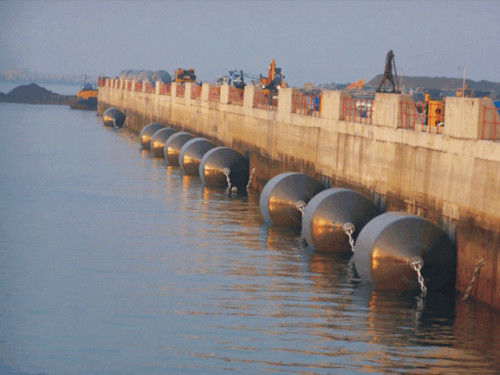 Ποιότητα Hot Dip Galvanized Foam Filled Fender with High Energy Absorption and Maintenance-free Design for Marine Vessel Protection εργοστάσιο
