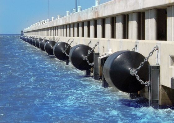 Ποιότητα D1200*2000L επιπλέον σκαφών πνευματικό λαστιχένιο κιγκλίδωμα πολυουρεθάνιου κιγκλιδωμάτων γεμισμένο αφρός εργοστάσιο