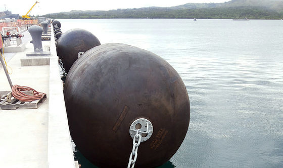 Ποιότητα D153 Yokohama λαστιχένια συστήματα κιγκλιδωμάτων κιγκλιδωμάτων θαλάσσια λαστιχένια εργοστάσιο