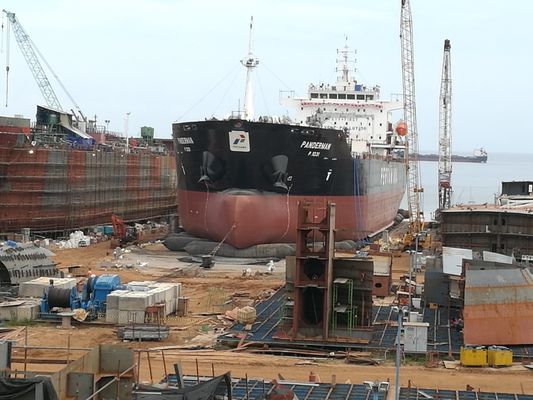 Ποιότητα Λαστιχένιος αερόσακος 0.8*15m υψηλών σκαφών 5-14 στρώματα εργοστάσιο