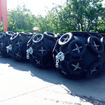 Ποιότητα Εξωθημένα μεγάλα πνευματικά θαλάσσια κιγκλιδώματα Yokohama καναλιών βαρκών εργοστάσιο