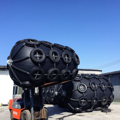 Ποιότητα Πνευματικό θαλάσσιο λαστιχένιο κιγκλίδωμα ISO17357 50KPA/80KPA ανθεκτικό σε λειτουργία εργοστάσιο