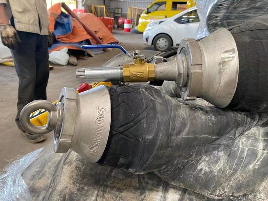 Ποιότητα ISO14409 τυποποιημένος θαλάσσιος λαστιχένιος αερόσακος για το σκάφος που προωθεί και που προσγειώνεται εργοστάσιο