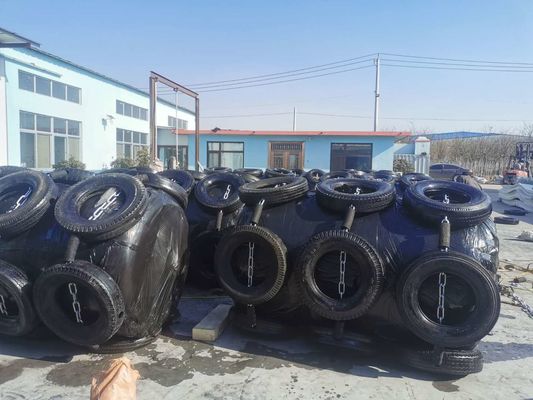 Ποιότητα High Energy Absorption Foam Filled Fender and EVA Solid Fender for Safe Ship Berthing and Anti Collision εργοστάσιο