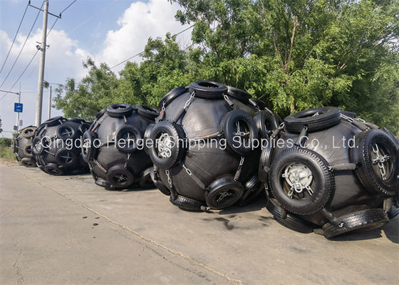 Ποιότητα ISO 17357 Compliant Natural Rubber Pneumatic Rubber Fender with 50Kpa/80kpa Working Pressure for Marine Protection εργοστάσιο